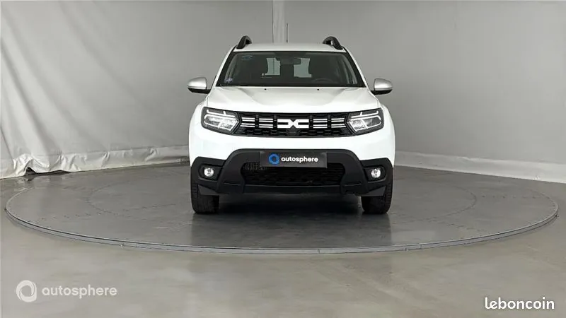 Dacia Duster 2024 photo 2