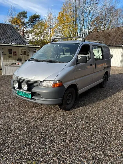 Toyota Hiace 2005 photo 3