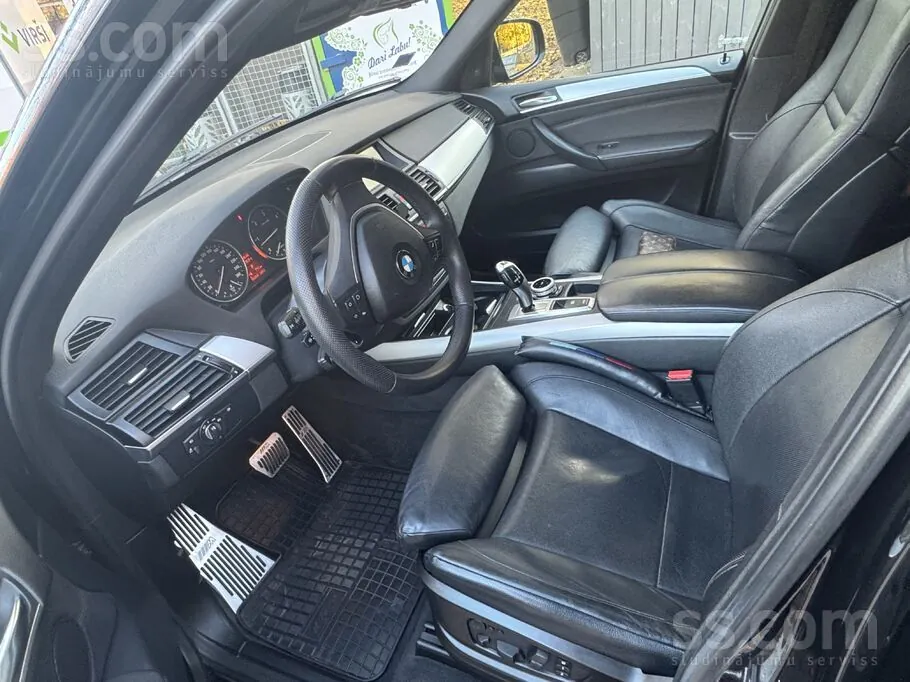 BMW X5 2012 photo 2