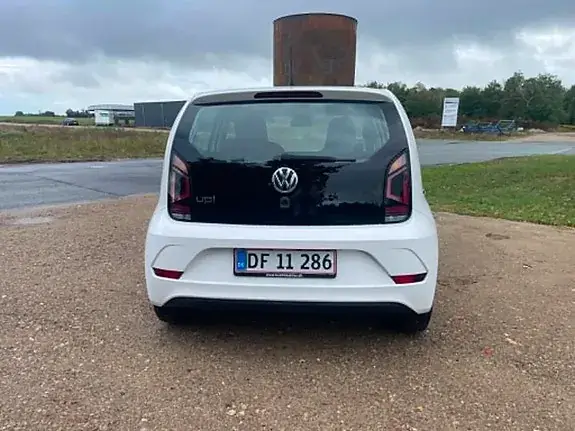 Volkswagen Up 2019 photo 5