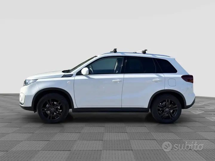Suzuki Vitara 2023 photo 2