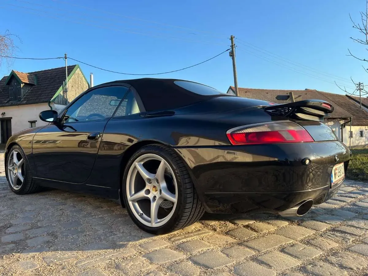 Porsche 911 2001 photo 2