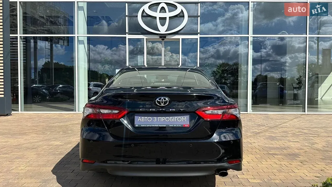 Toyota Camry 2021 photo 4