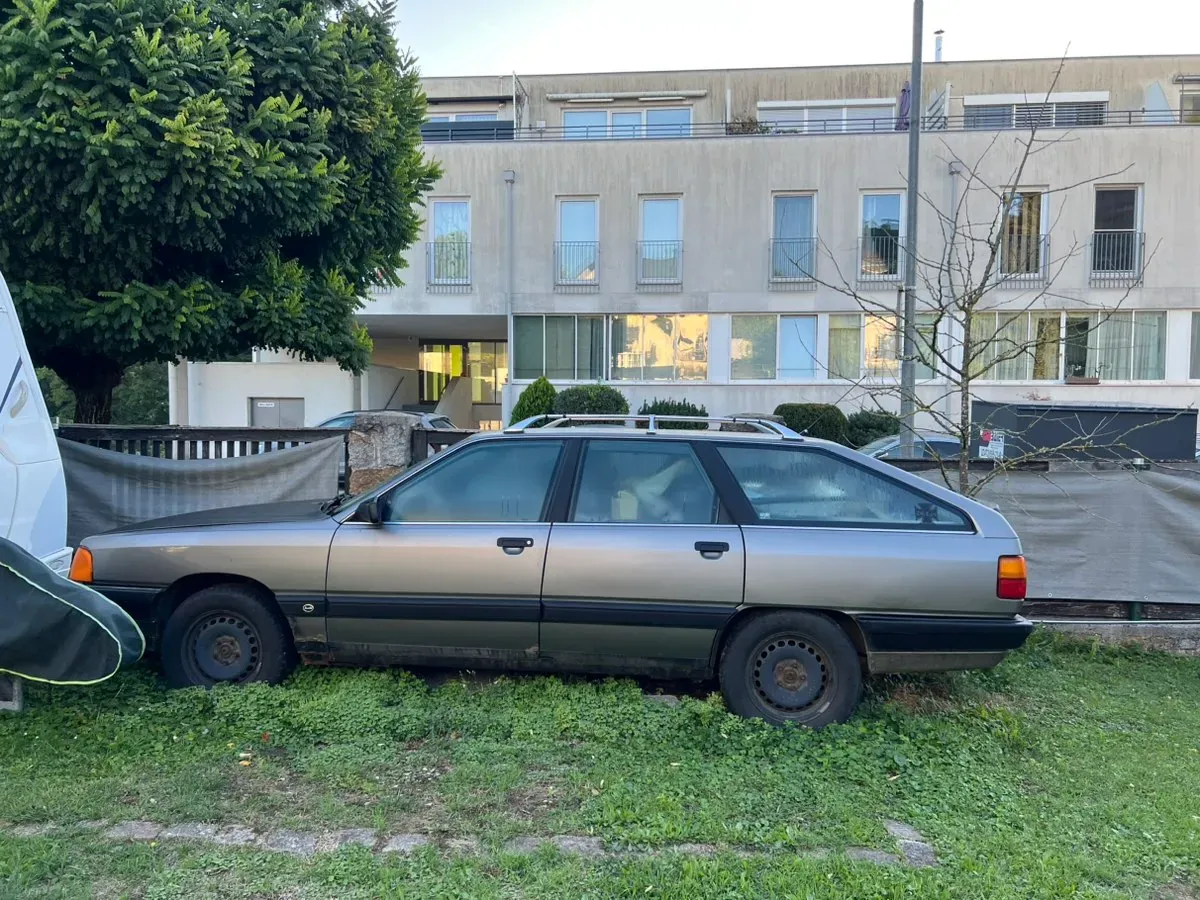 Audi 100 1988 photo 3