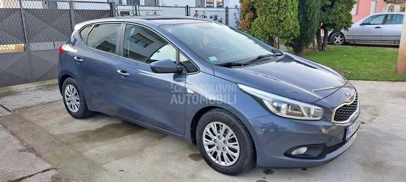 Kia Ceed 2014 photo 2
