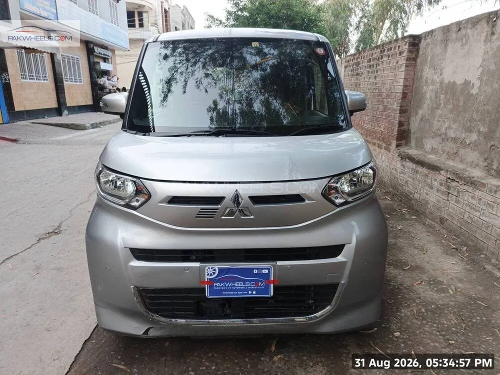 Mitsubishi Ek Space