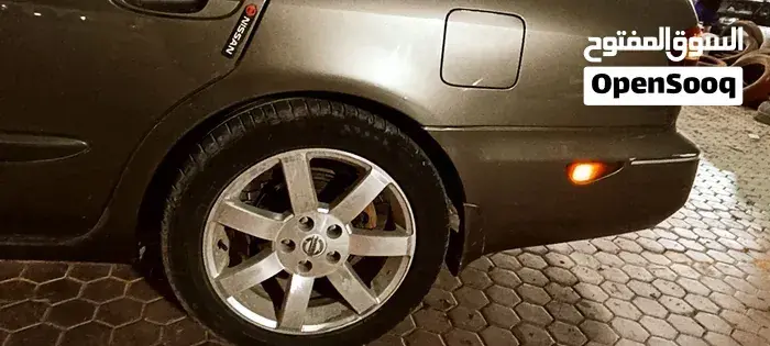 Nissan Maxima