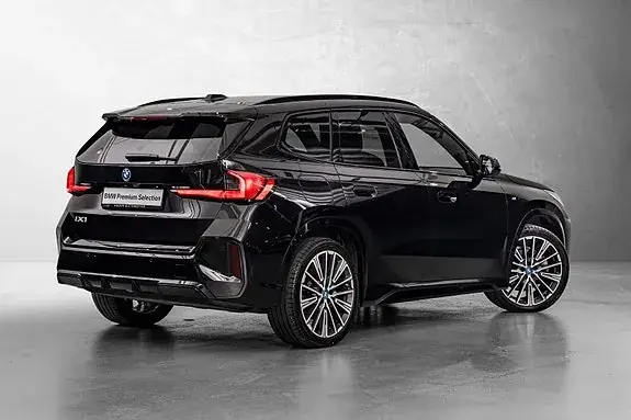 BMW Ix1 2024 photo 3