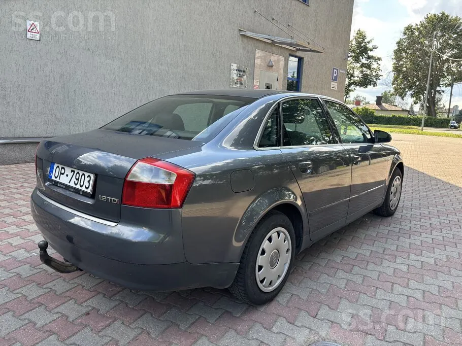 Audi A4 2001 photo 5