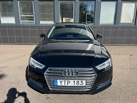 Audi A4 2018 photo 2