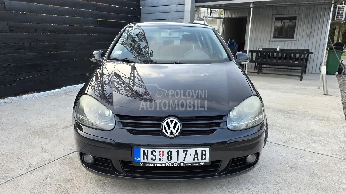 Volkswagen Golf 5 2004 photo 2