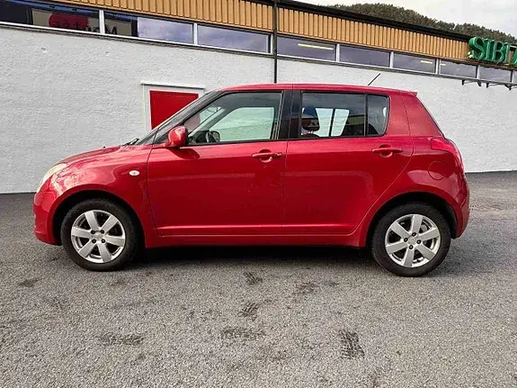Suzuki Swift 2010 photo 2