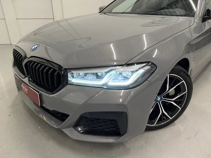 BMW 5-Serie 2022 photo 3