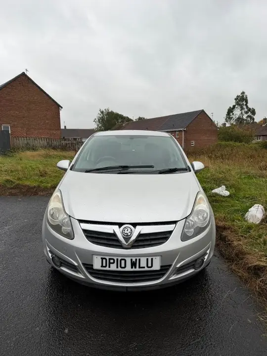 Vauxhall Corsa 2010 photo 2