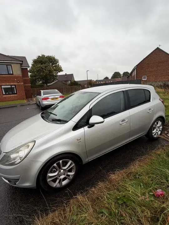 Vauxhall Corsa 2010 photo 3