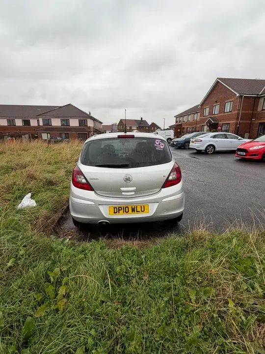 Vauxhall Corsa 2010 photo 4