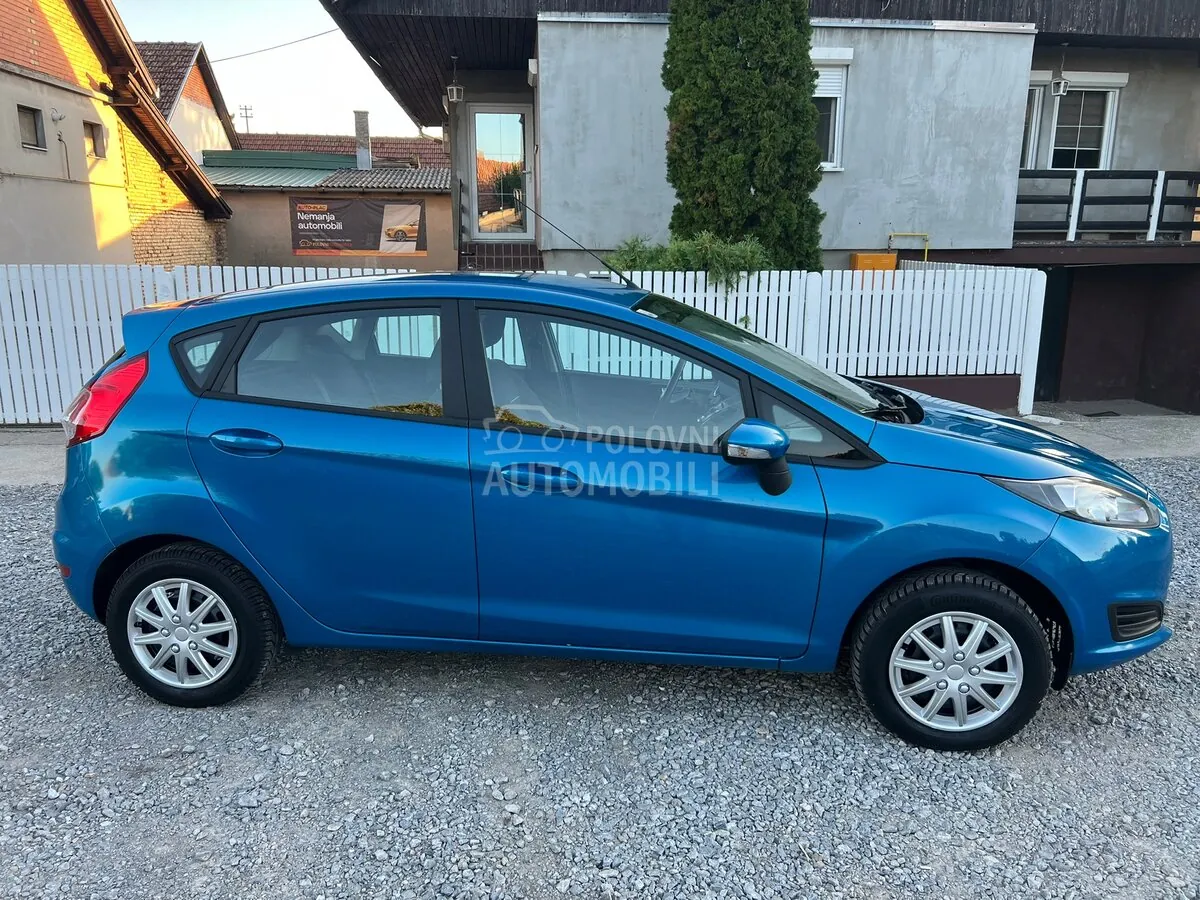 Ford Fiesta 2013 photo 5