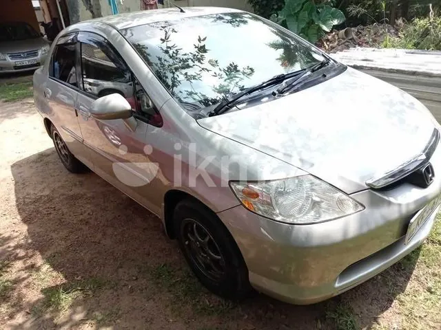 Honda Fit Aria 2007 photo 4