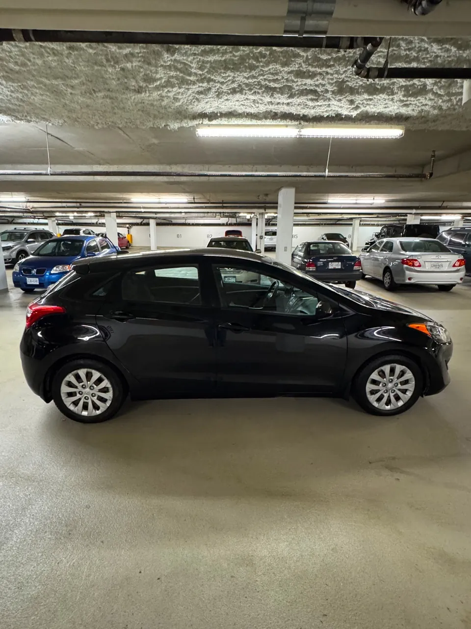 Hyundai Elantra Gt 2016 photo 2