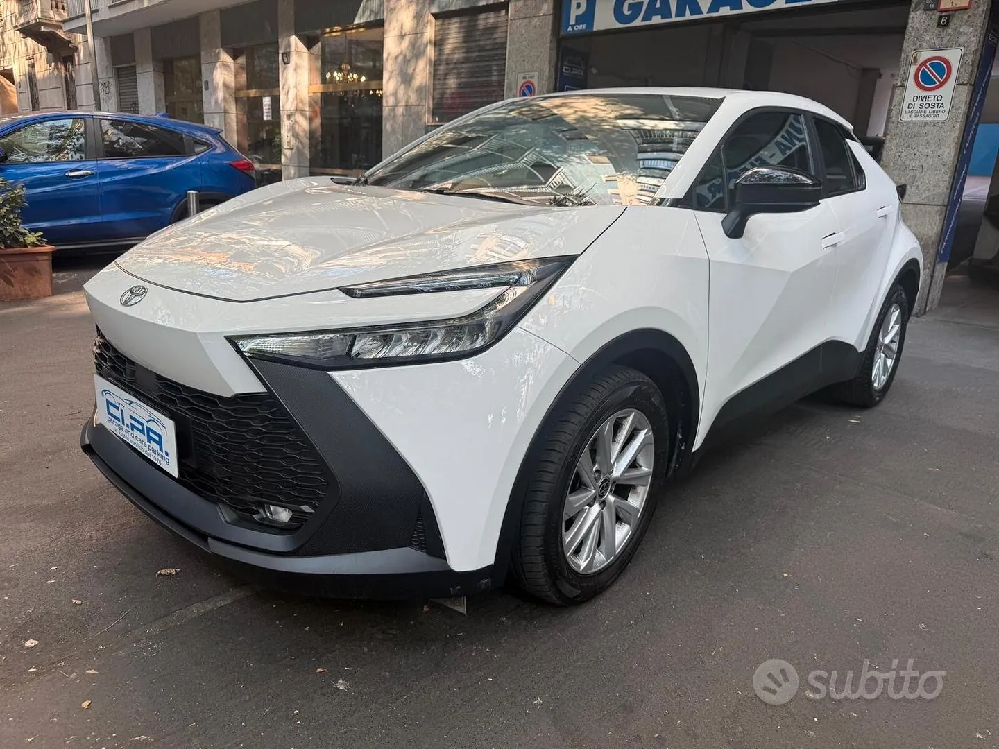 Toyota C-Hr 2024 photo 3