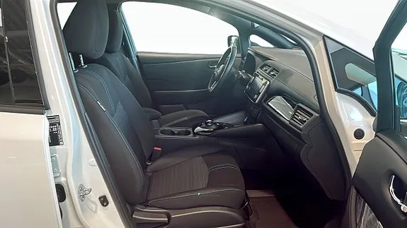 Nissan Leaf 2022 photo 3