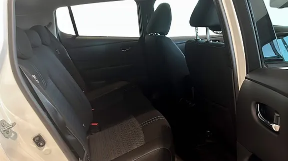 Nissan Leaf 2022 photo 5