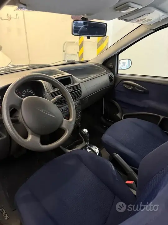 Fiat Punto 2000 photo 5