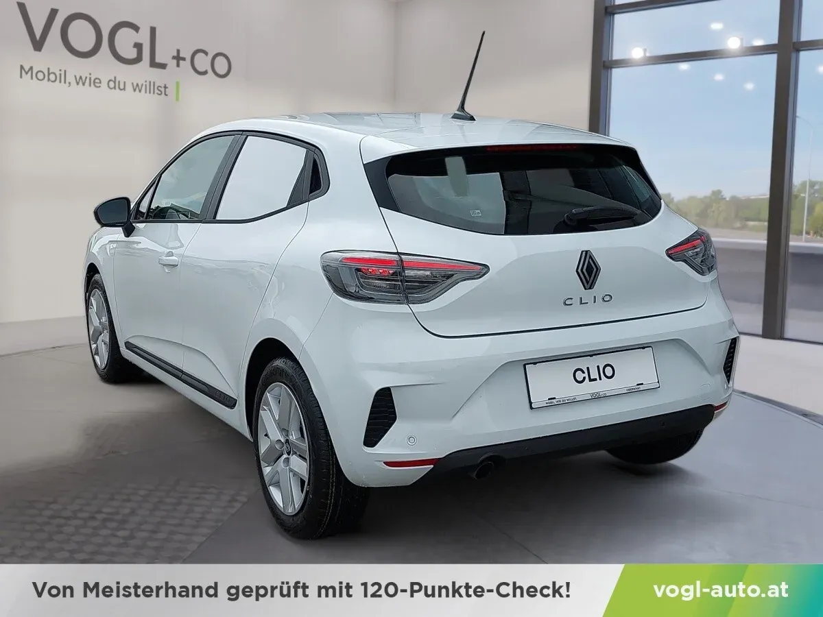 Renault Clio 2023 photo 3