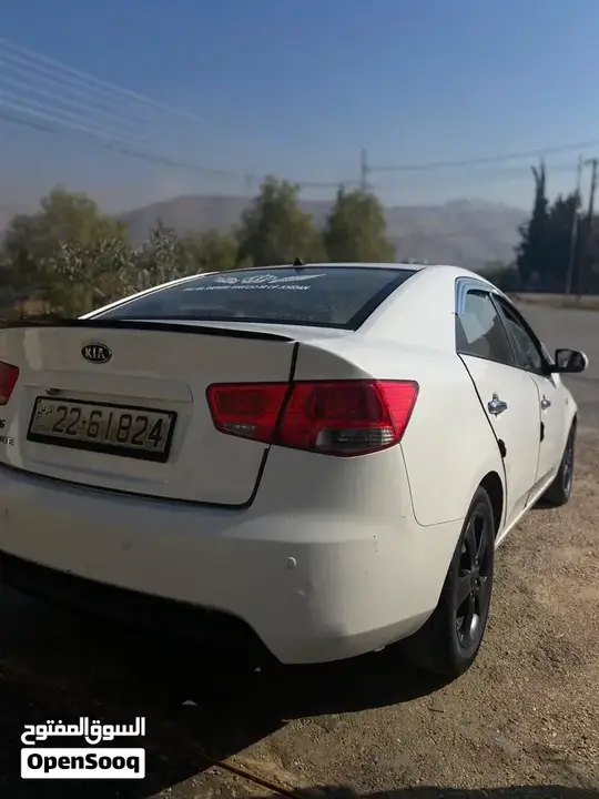 Kia Forte 2010 photo 2