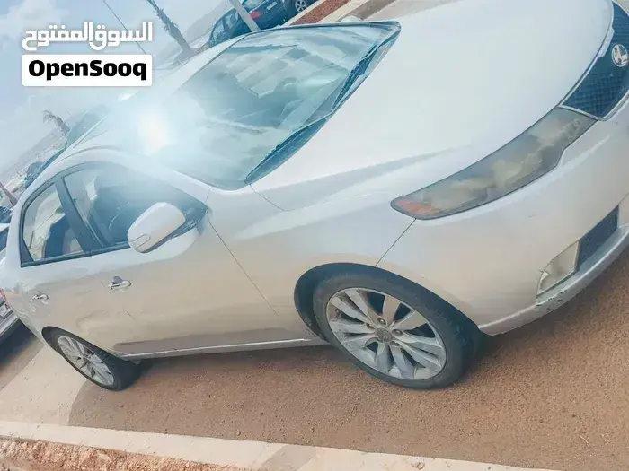 Kia Forte 2010 photo 5