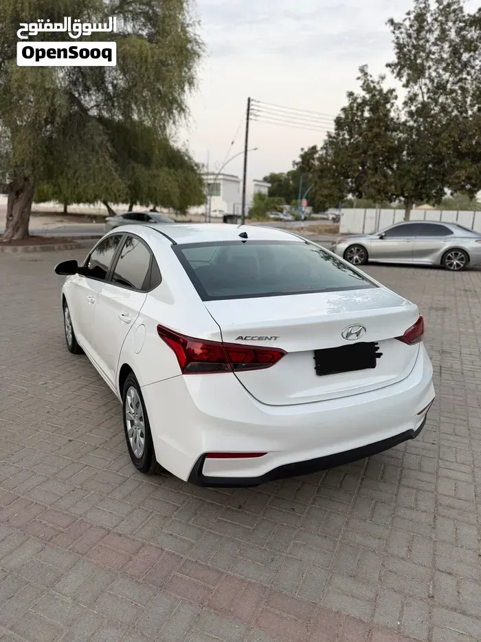 Hyundai Accent 2022 photo 4