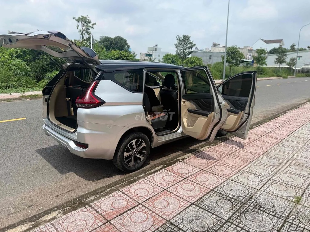 Mitsubishi Xpander photo 4
