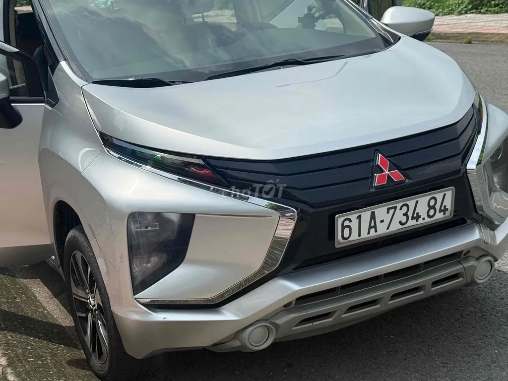 Mitsubishi Xpander photo 2