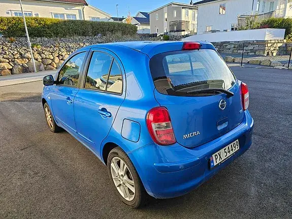 Nissan Micra 2011 photo 4