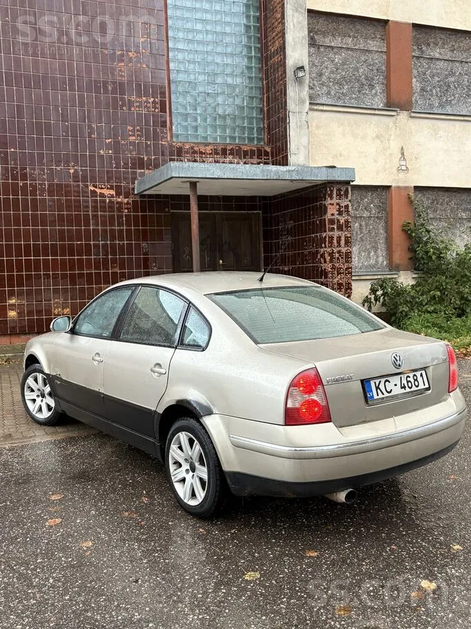 Volkswagen Passat 2003 photo 4