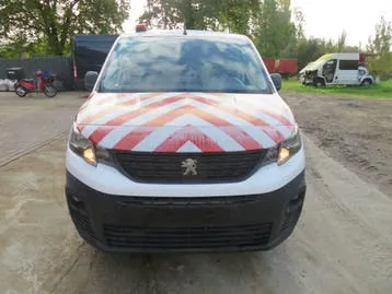 Peugeot Partner 2019 photo 2