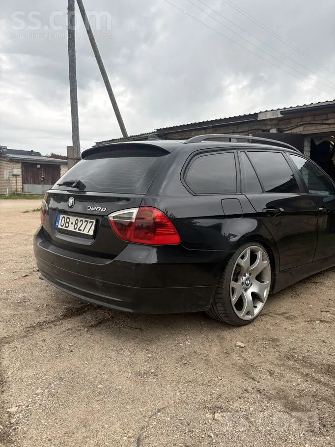 BMW 320 2006 photo 3