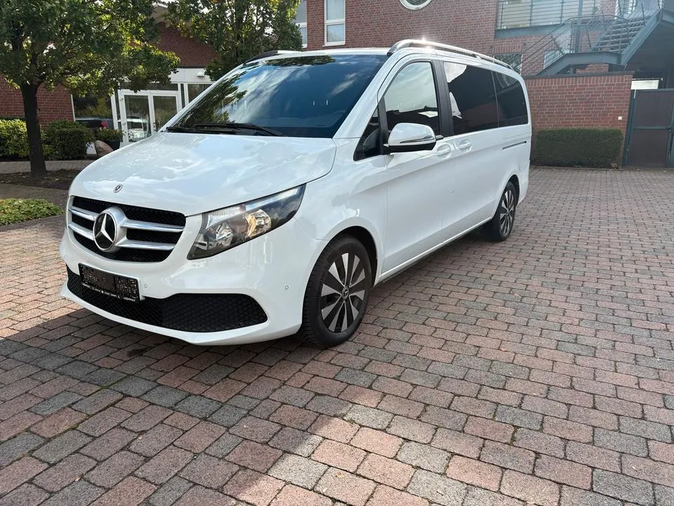 Mercedes-Benz V220D