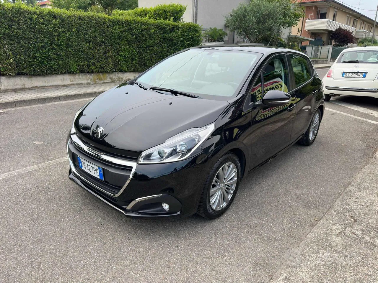 Peugeot 208 2017 photo 2