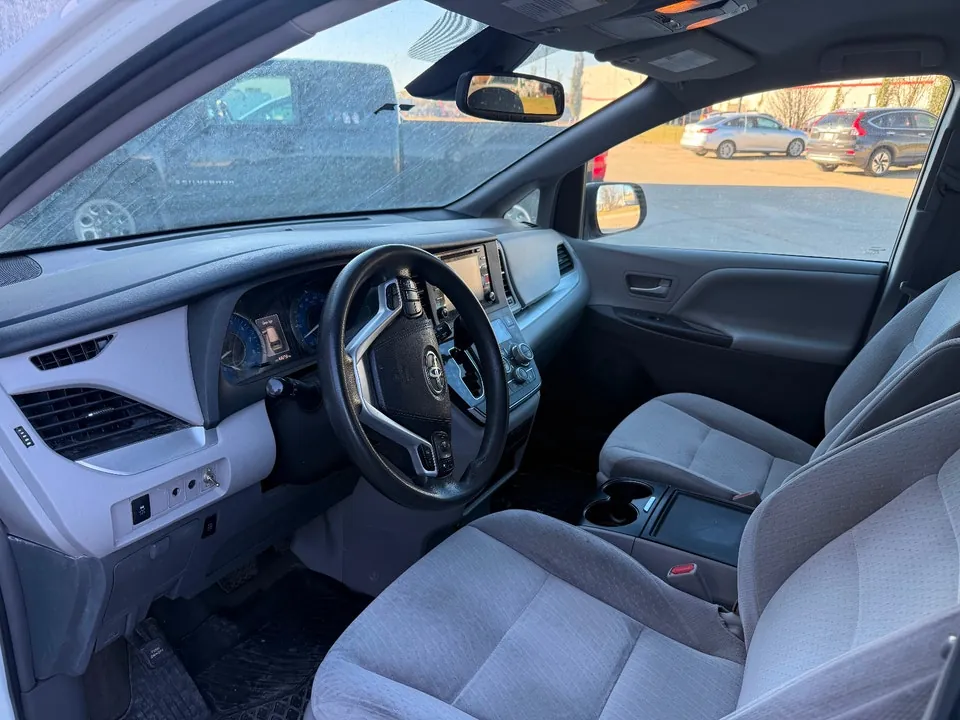 Toyota Sienna 2019 photo 5