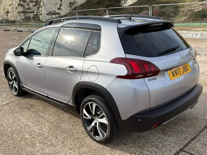 Peugeot 2008 2017 photo 4