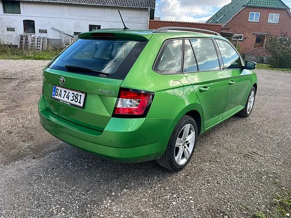 Skoda Fabia 2016 photo 2