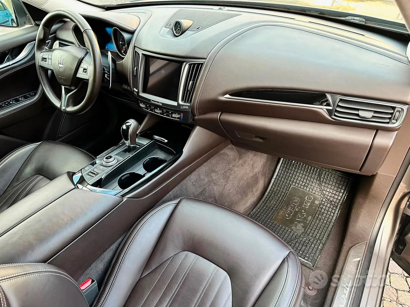 Maserati Levante 2017 photo 5