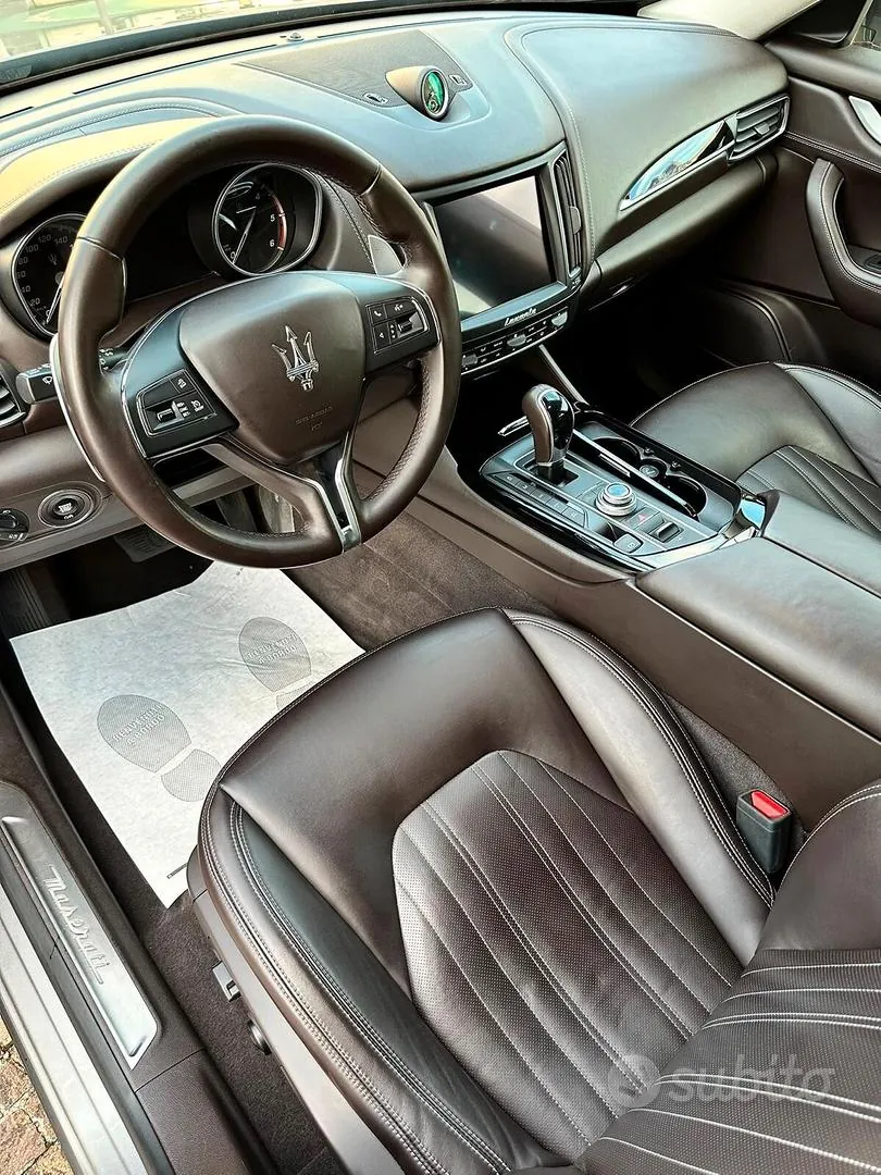 Maserati Levante 2017 photo 4