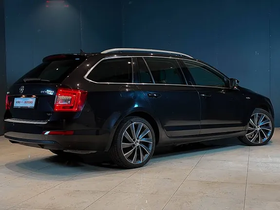 Skoda Octavia 2015 photo 2