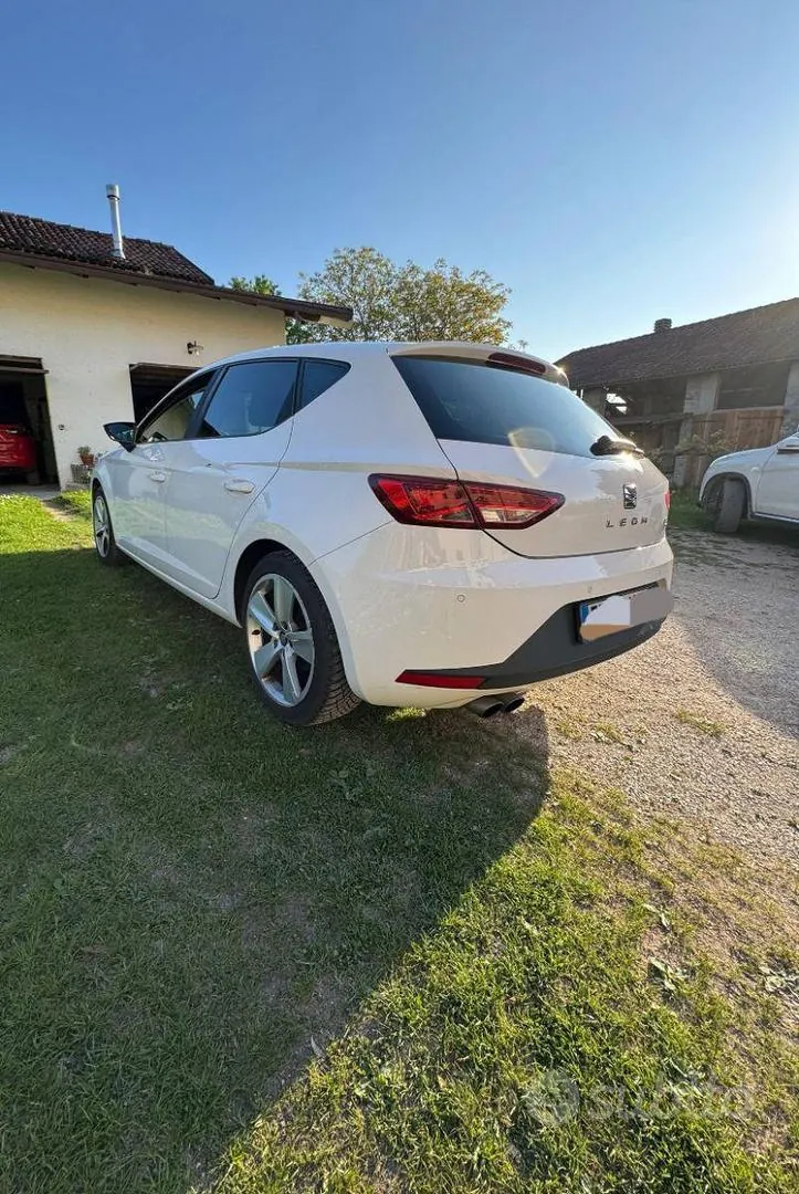 Seat Leon 2013 photo 2