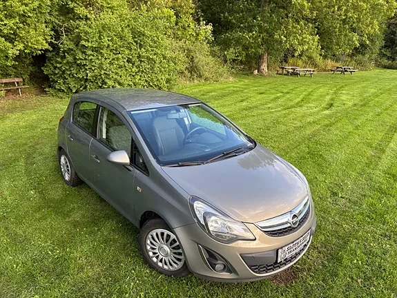Opel Corsa 2014 photo 2