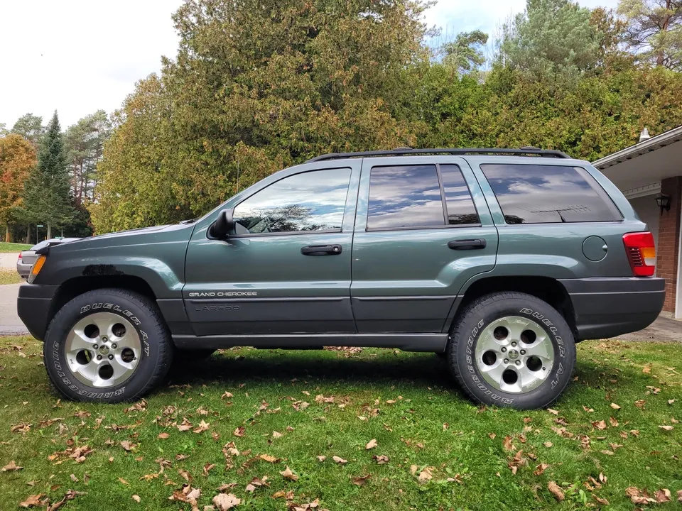 Jeep Grand Cherokee 2004 photo 2
