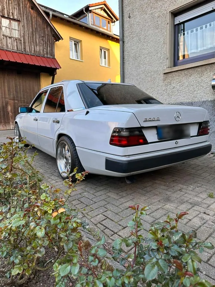 Mercedes-Benz 300D