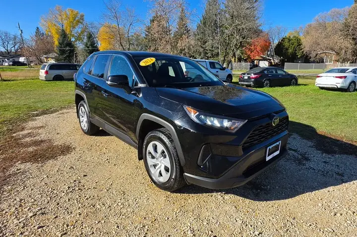 Toyota Rav4 2024 photo 3